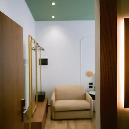 Noemie Hotel 4*