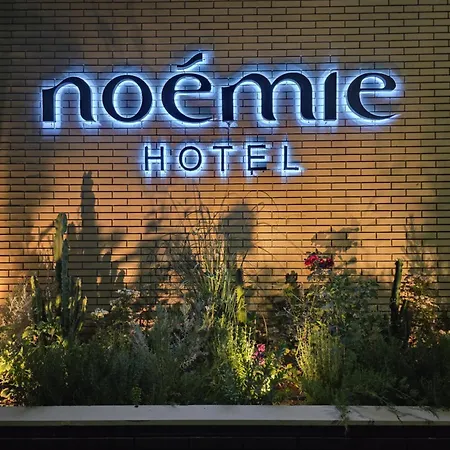 Noemie 4* Himare